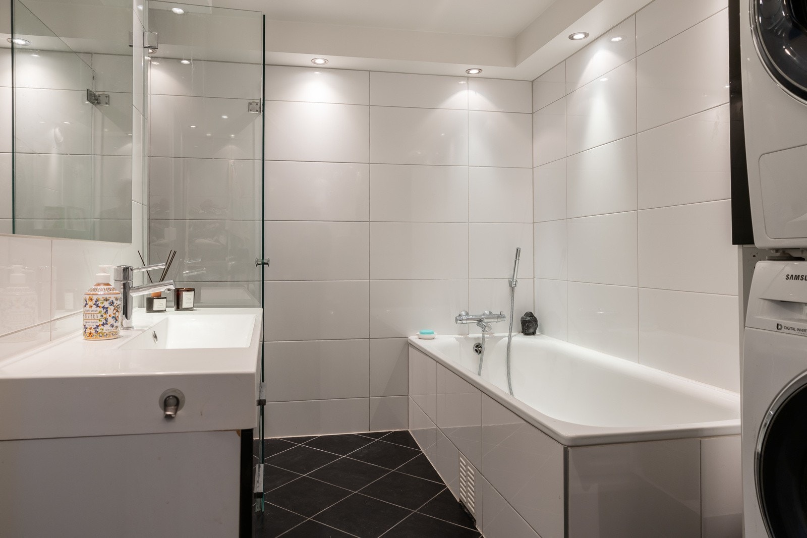 Flislagt bad med gulvvarme Galleribilde