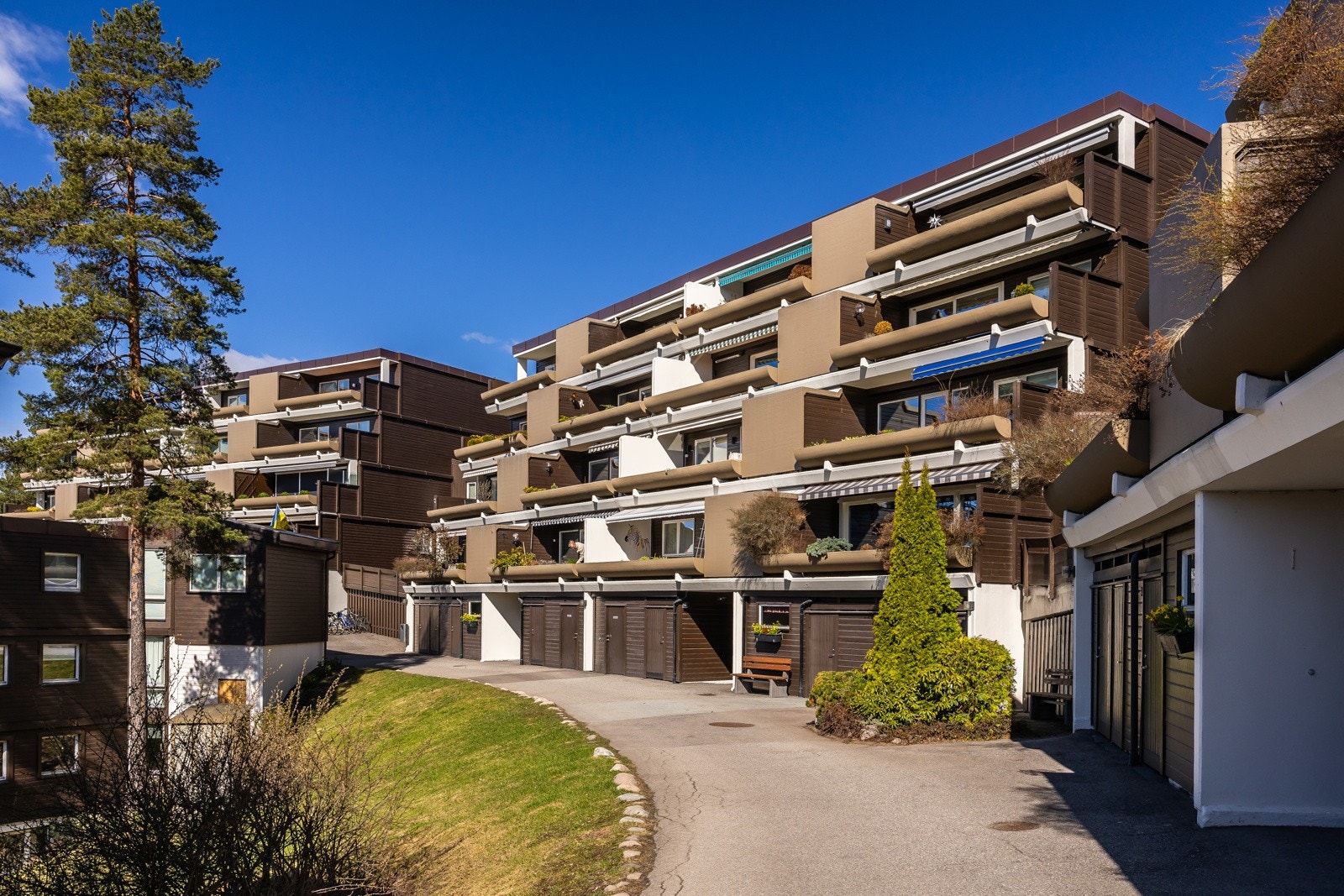 4-roms selveier i attraktive Kragskogen i Holmenkollen Galleribilde