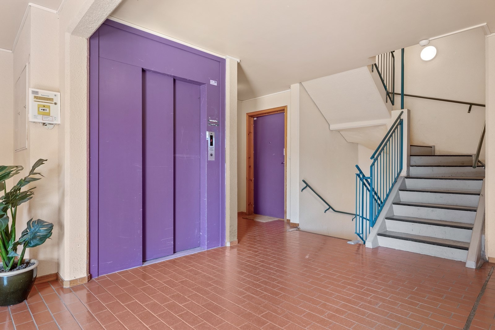 - Heis i bygget - Galleribilde