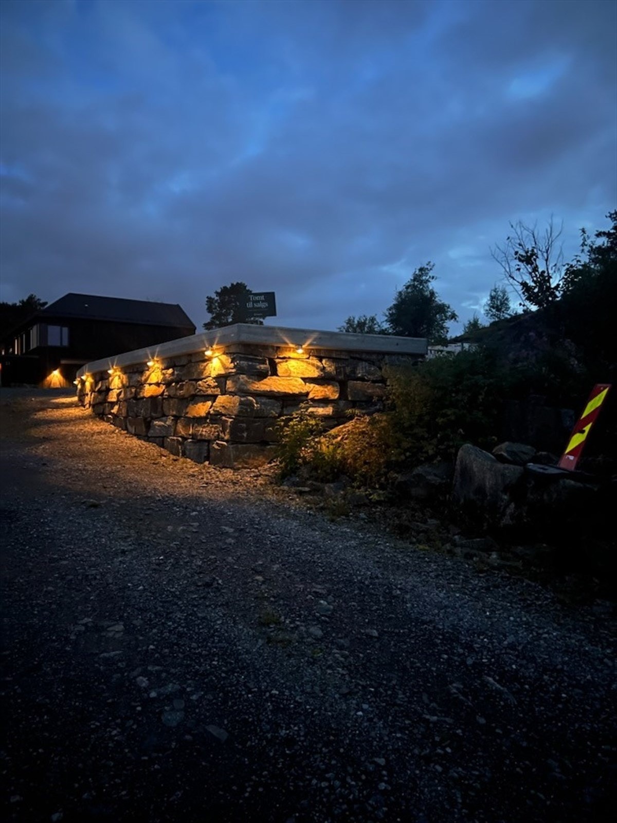 Kronen har belysning som er sensorstyrt etter dagslys Galleribilde