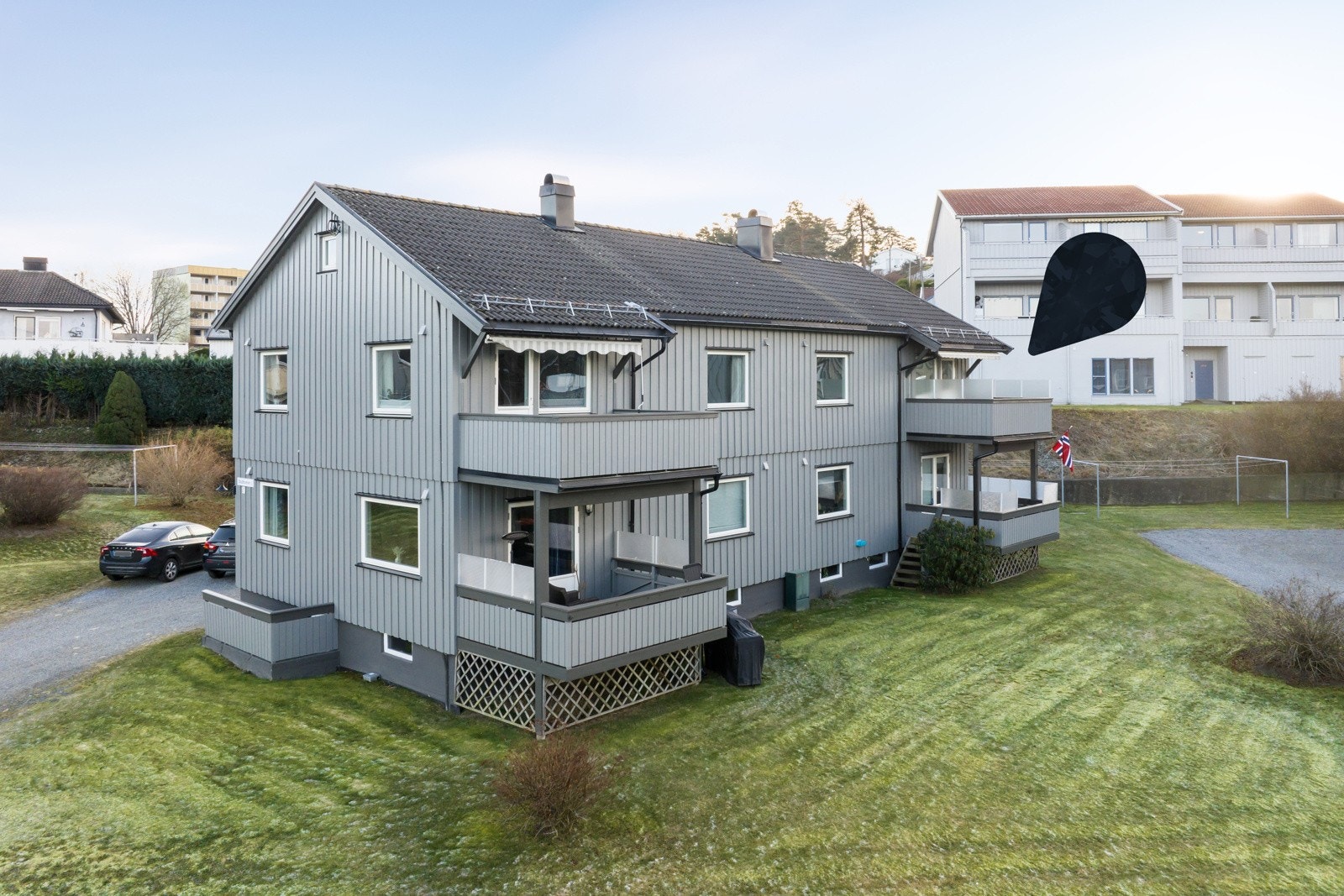 Leiligheten ligger i 2.etg med flotte solforhold. Galleribilde