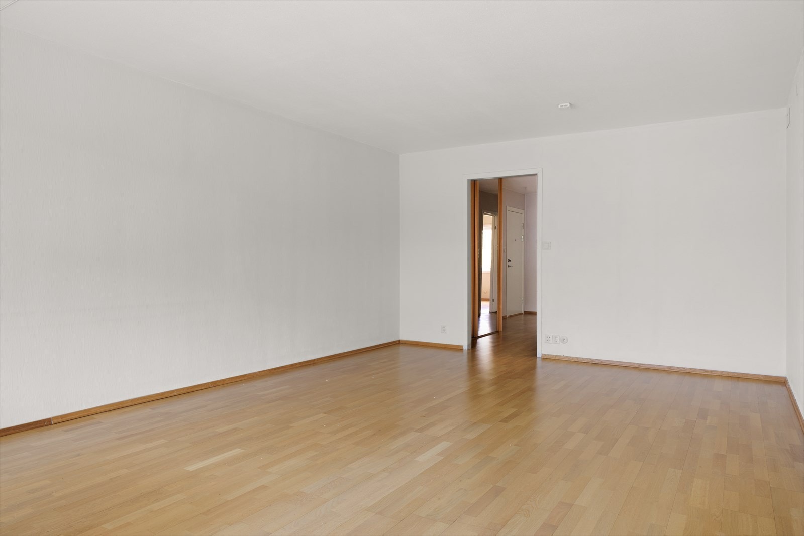 Stuen er svært romslig og måler til 25,6m². Galleribilde