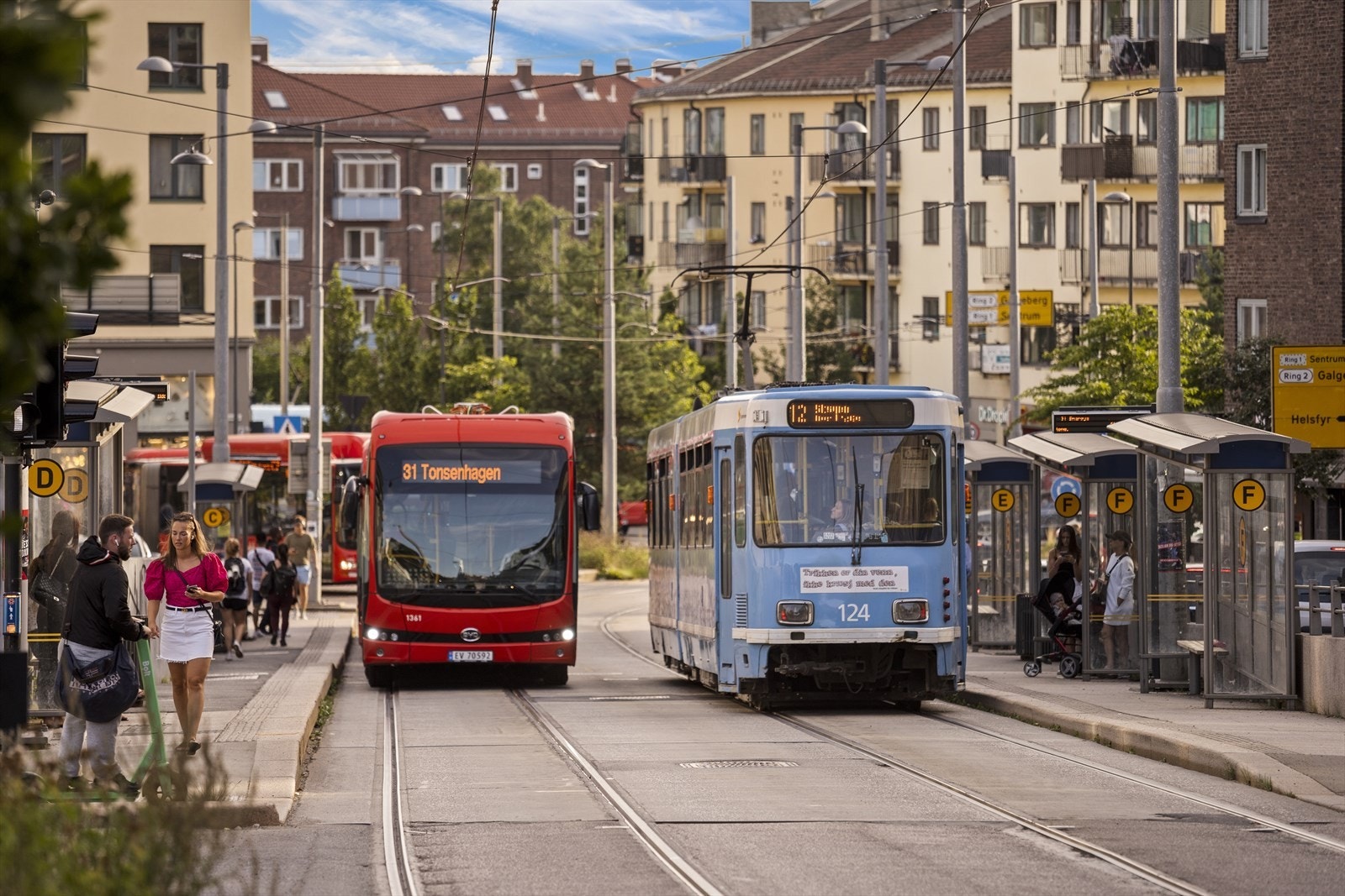 Umiddelbar nærhet til trikk, buss og T-bane Galleribilde