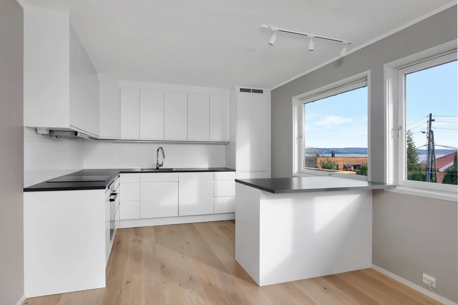 Kjøkken inklusive alle hvitevarer Galleribilde