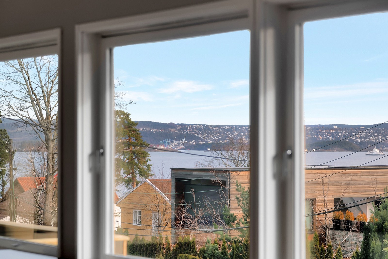 Hyggeligutsyn fra mange steder i huset Galleribilde