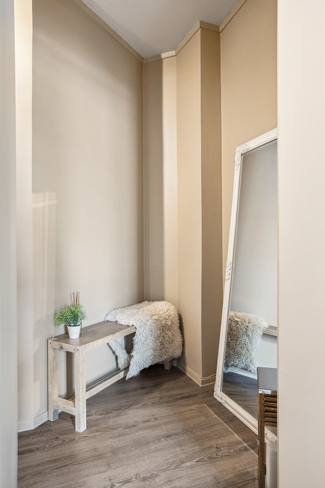 Hyggelig krok i inngangsparti Galleribilde