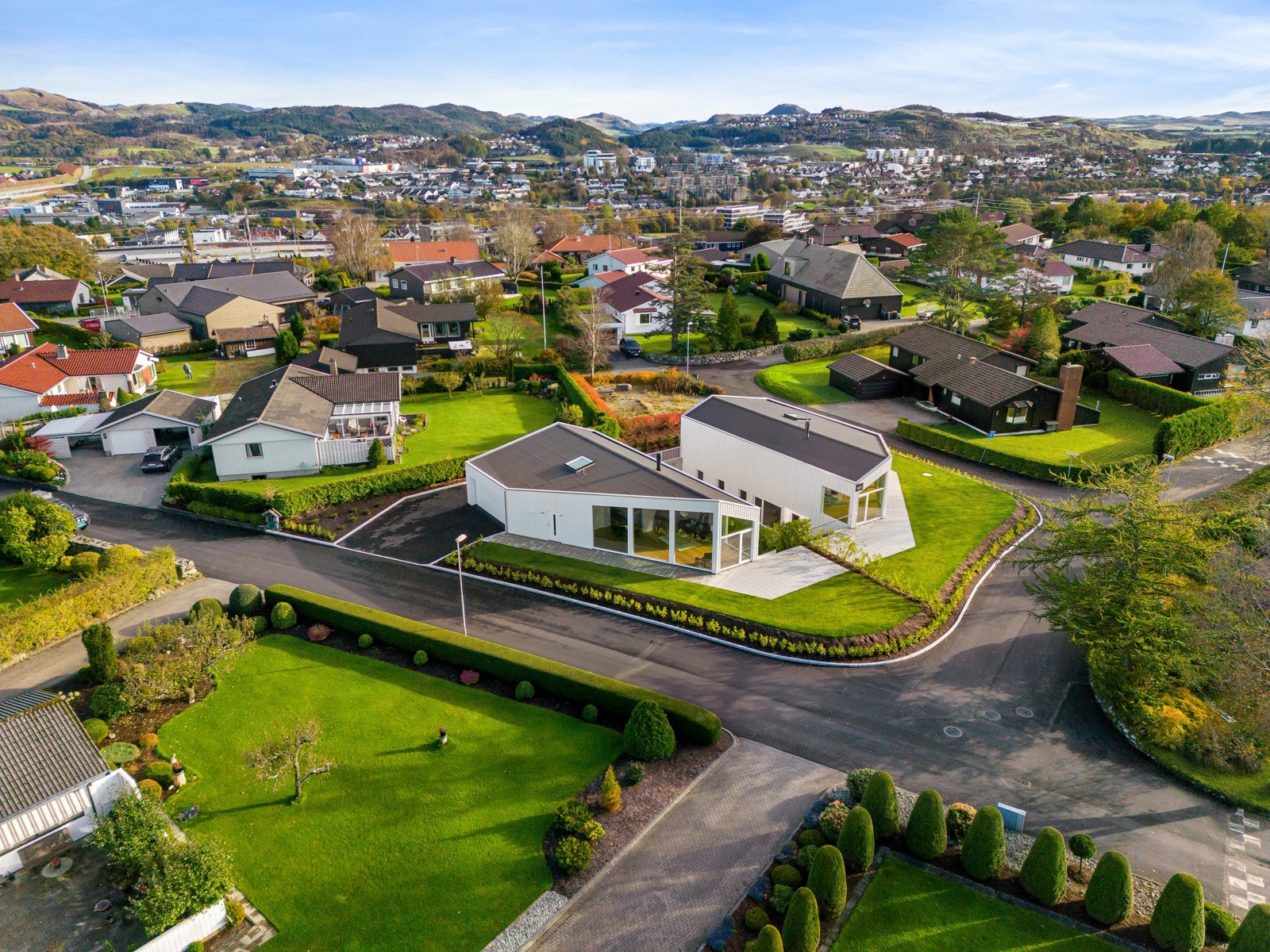 Sjelden anledning - Ny, smakfull enebolig midt på Sandved med dobbel garasje Galleribilde