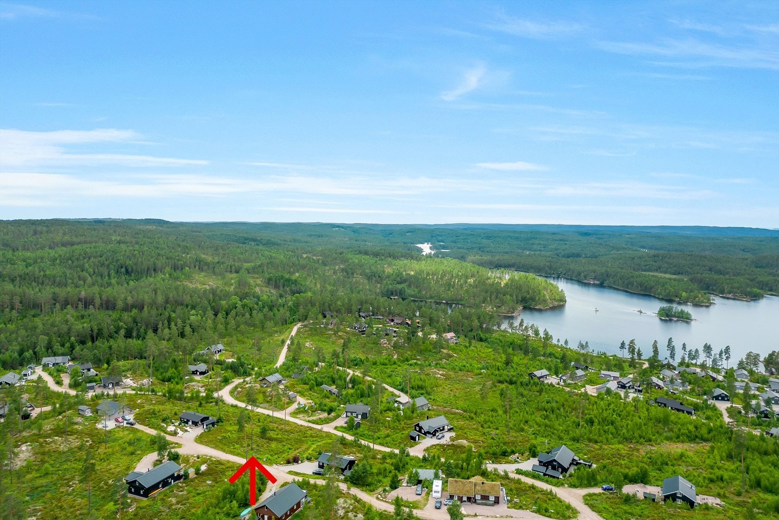 Naturskjønne omgivelser med flotte tur -og rekreasjonsmuligheter året rundt Galleribilde