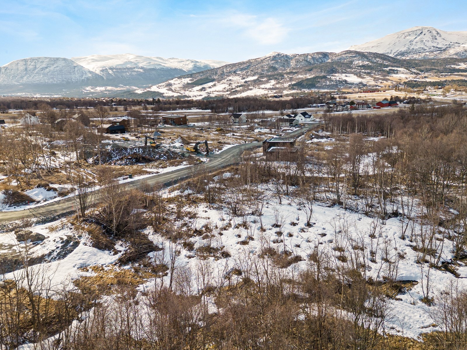 Velkommen til Myrtrøbakken 23 - en ferdigregulert boligtomt i eventyrlige omgivelser. Galleribilde