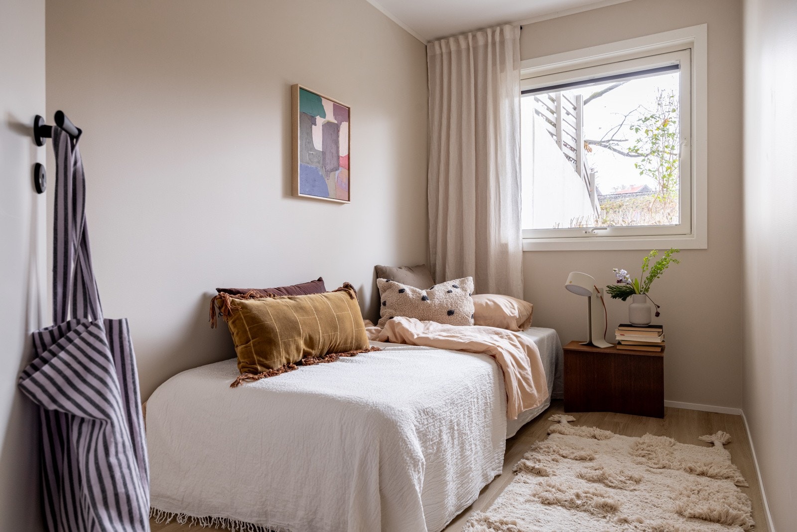 Soverom 3: Siste soverom egner seg godt som f.eks. barnerom, gjesteværelse eller hjemmekontor - alt etter ønske og behov. Galleribilde