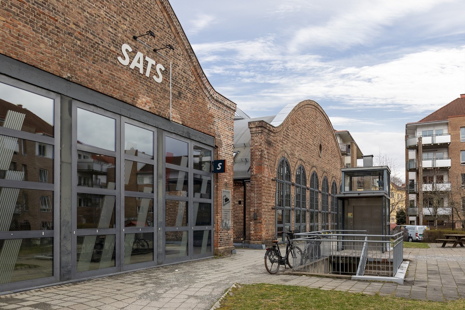 SATS treningssenter ligger rett utenfor leiligheten Galleribilde