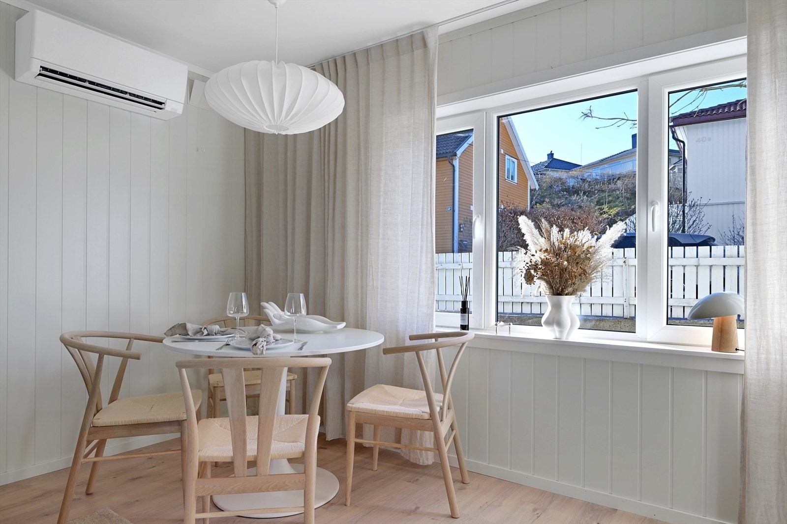 Varmepumpe ved spisestuen Galleribilde