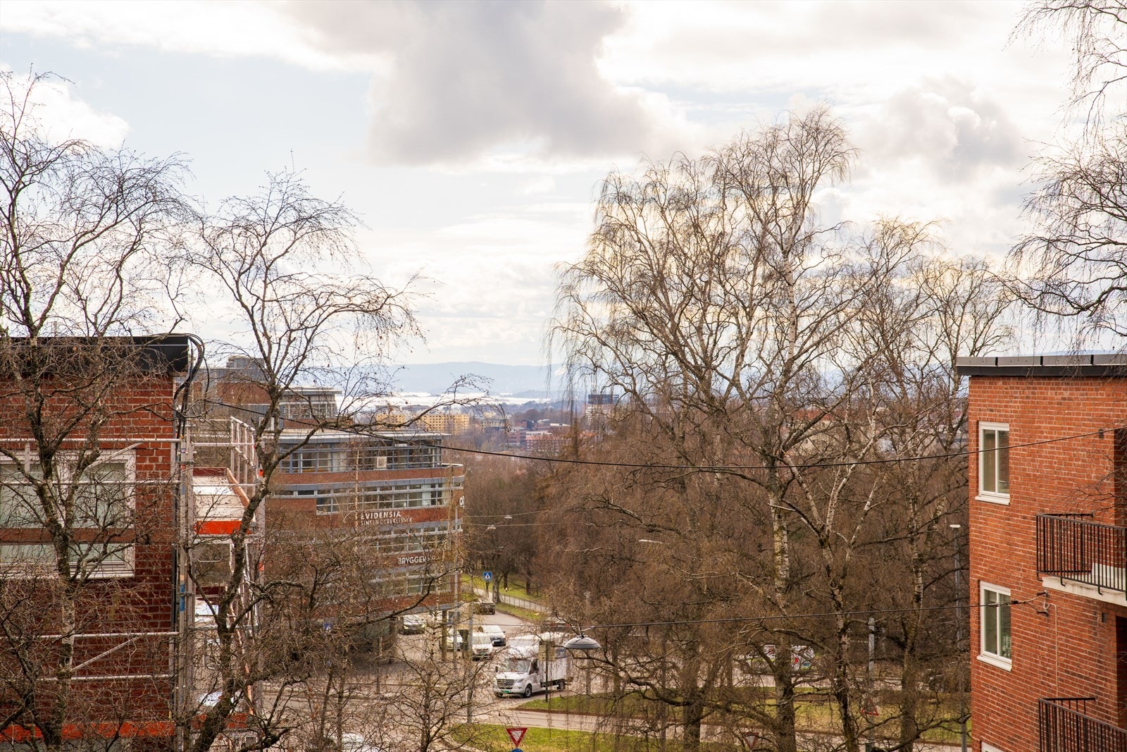 Beliggenheten er usjenert, da du ikke har noen direkte foran deg. Galleribilde