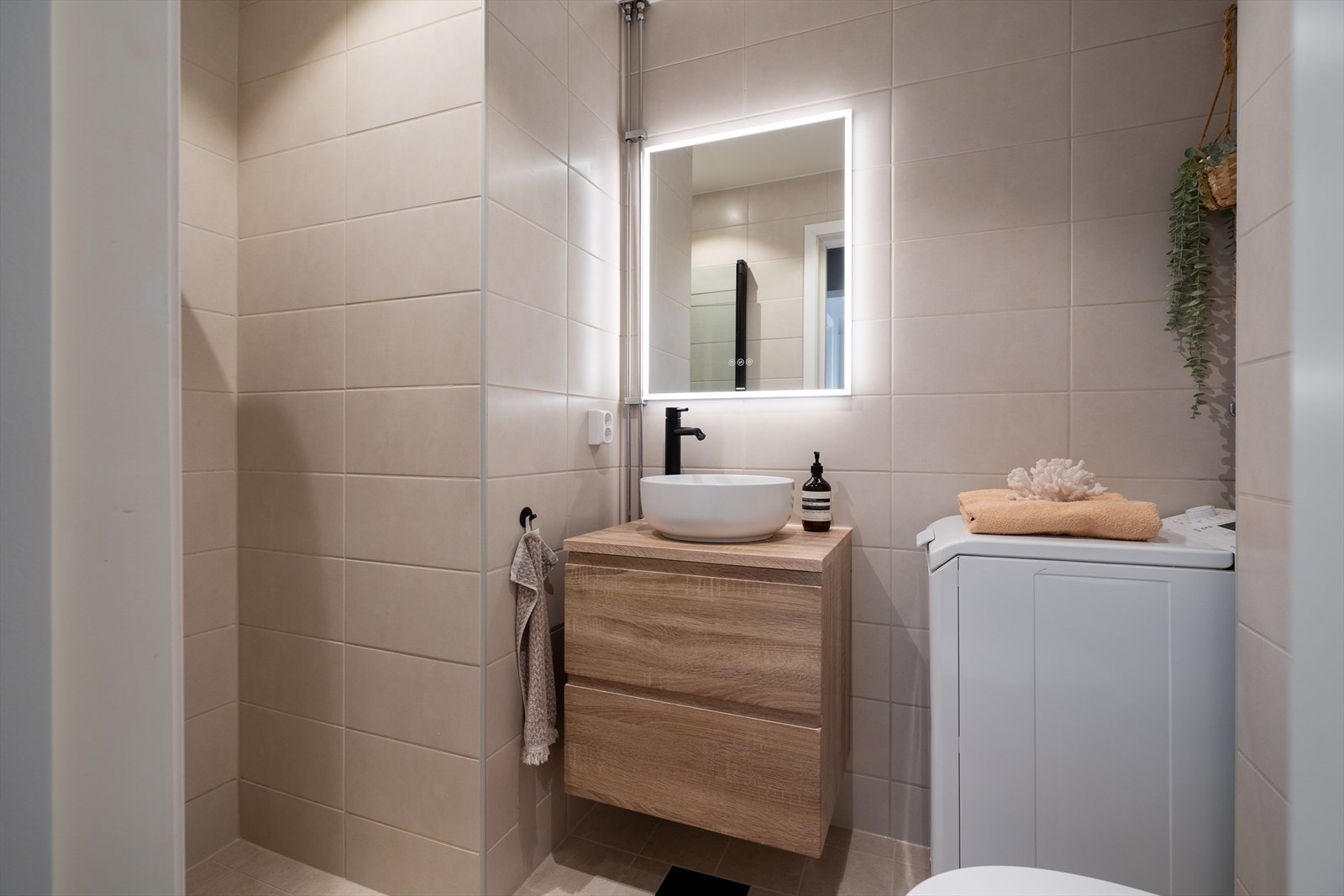 Det moderne badet ble oppgradert i 2022. Galleribilde