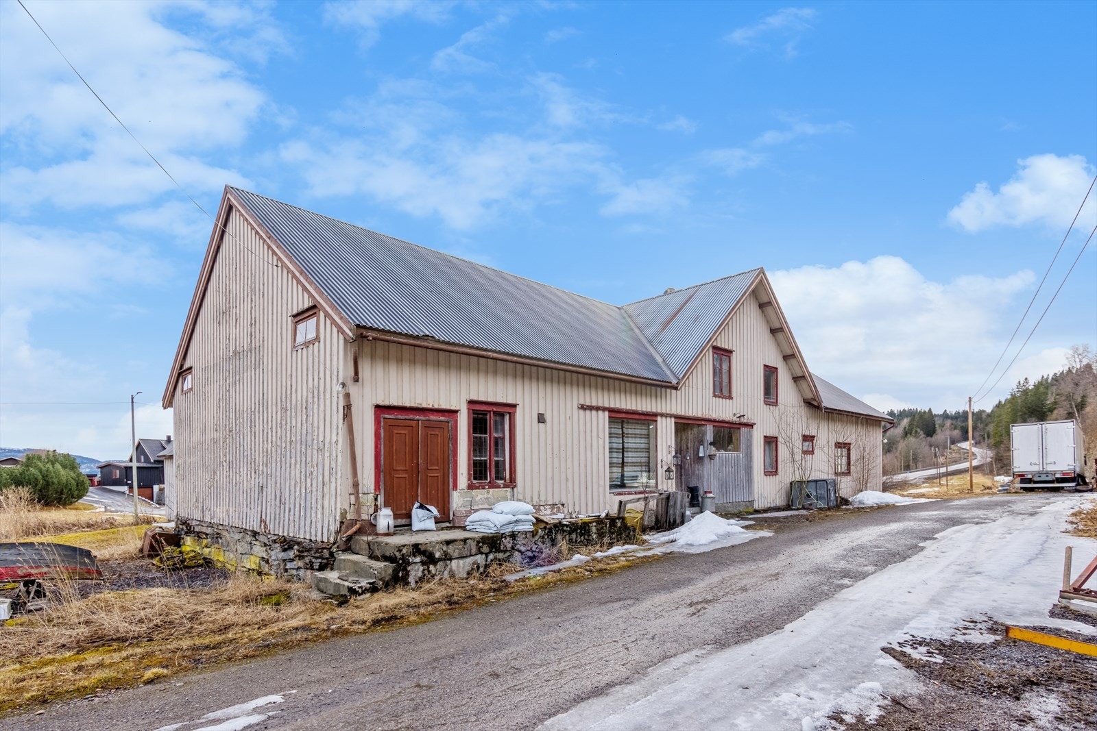 Fasade og gårdsplass Galleribilde