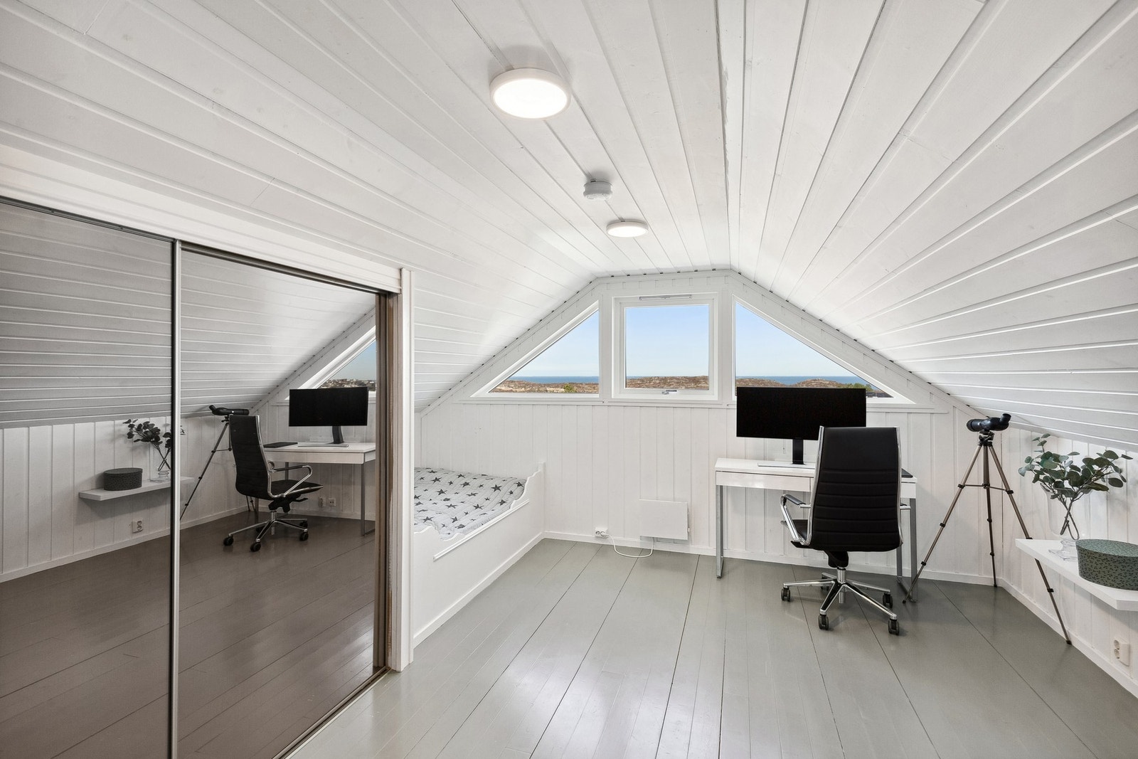 Soverom på loft (ikke omsøkt og godkjent) Galleribilde
