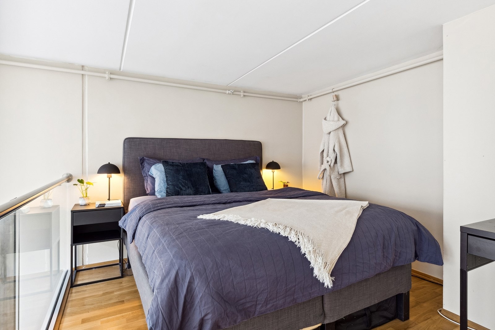 De nøytrale fargevalgene gjør det enkelt å sette sitt eget preg på interiøret. Galleribilde