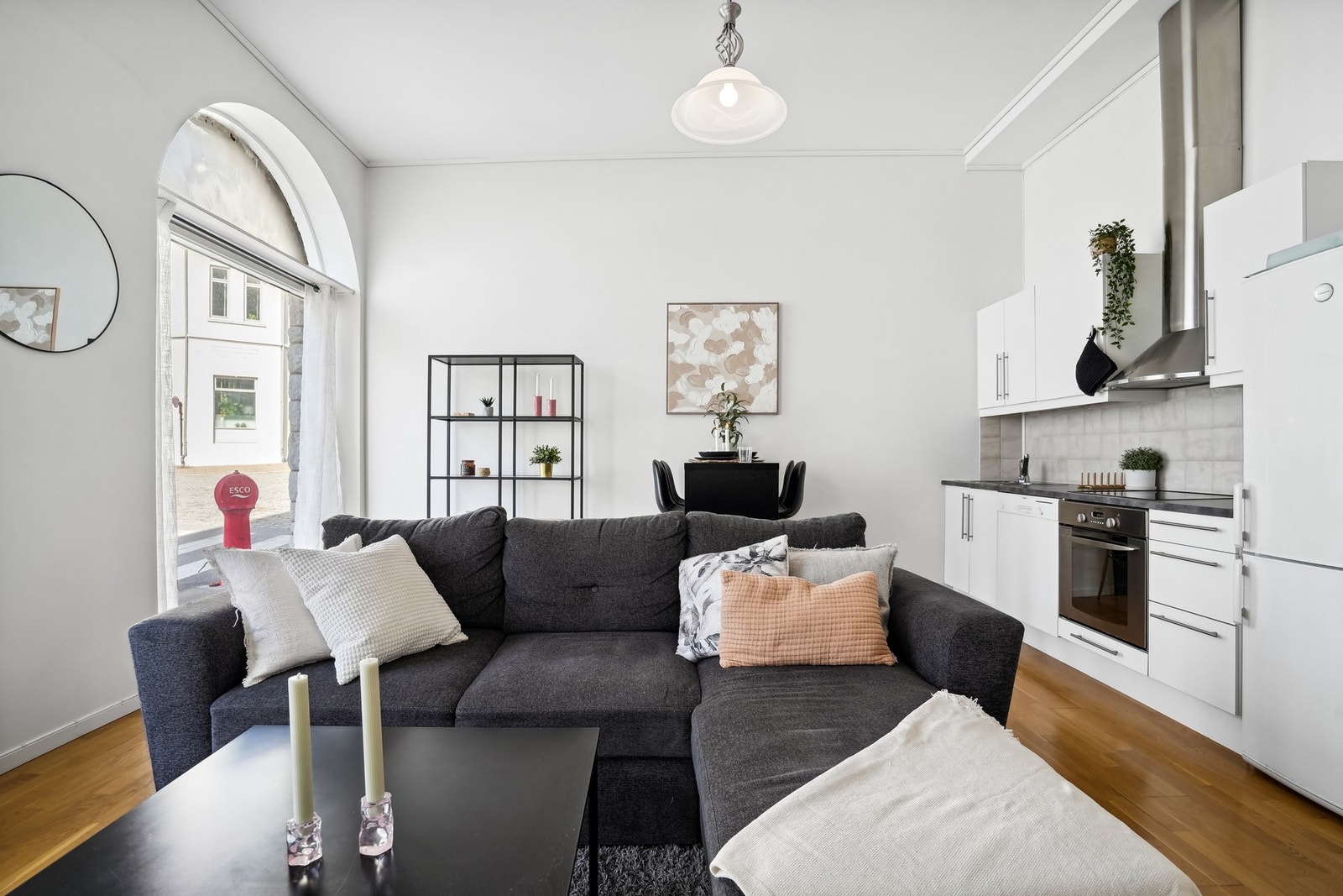 EiendomsMegler1 ved Arnfinn Seim har gleden av å presentere Kirkegata 19! Galleribilde