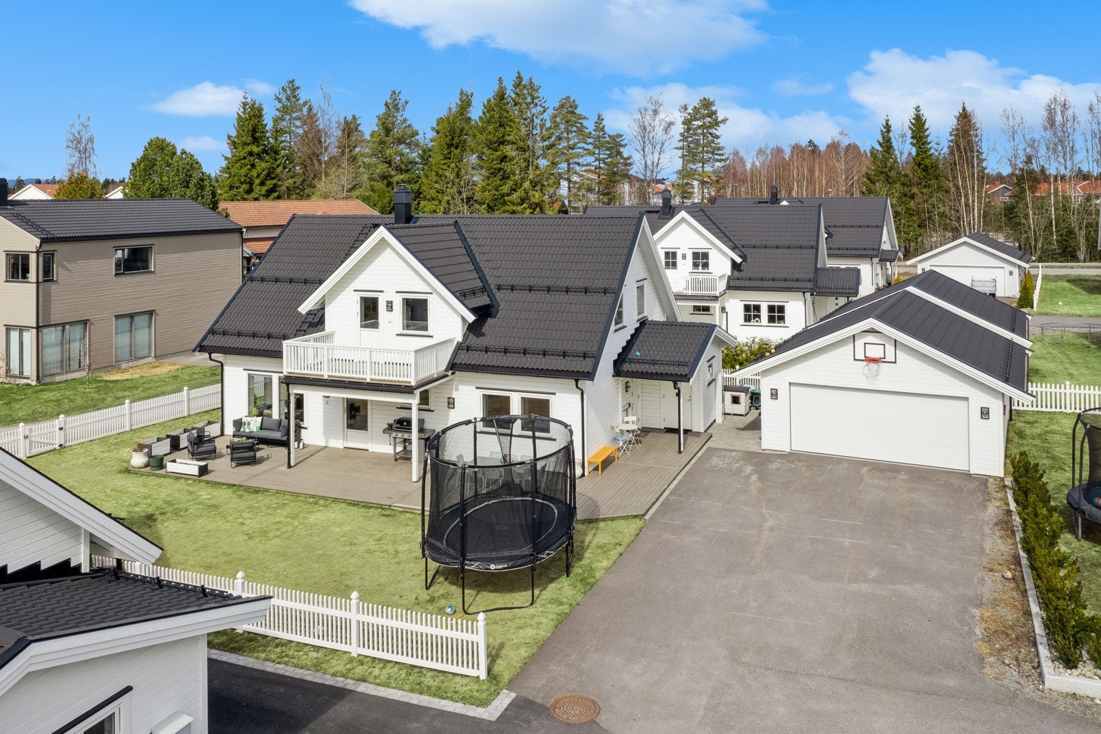 Dette er en svært familievennlig enebolig fra 2019. Galleribilde