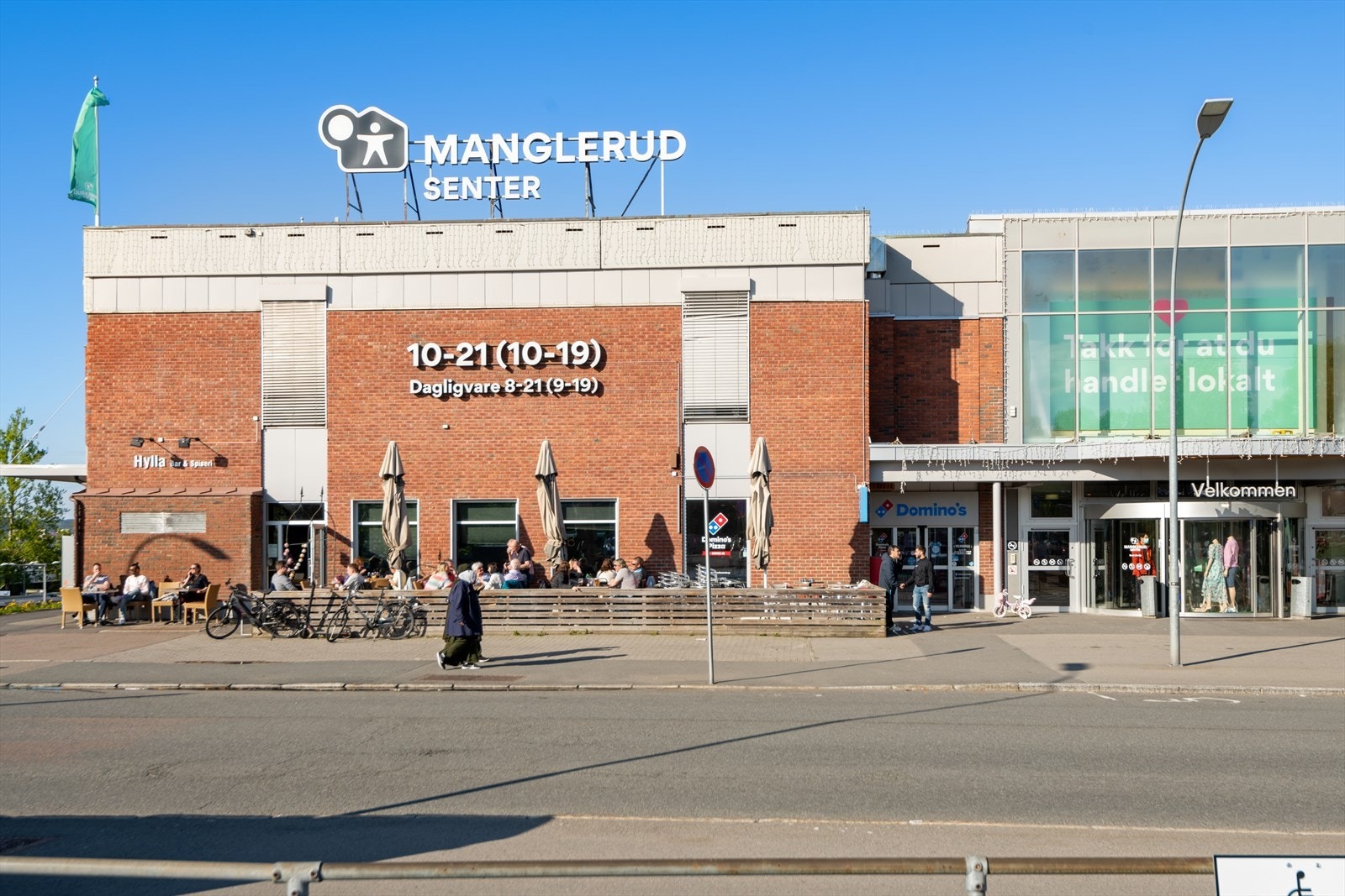 Kort avstand til Manglerud Senter med et stort utvalg av butikker. Galleribilde
