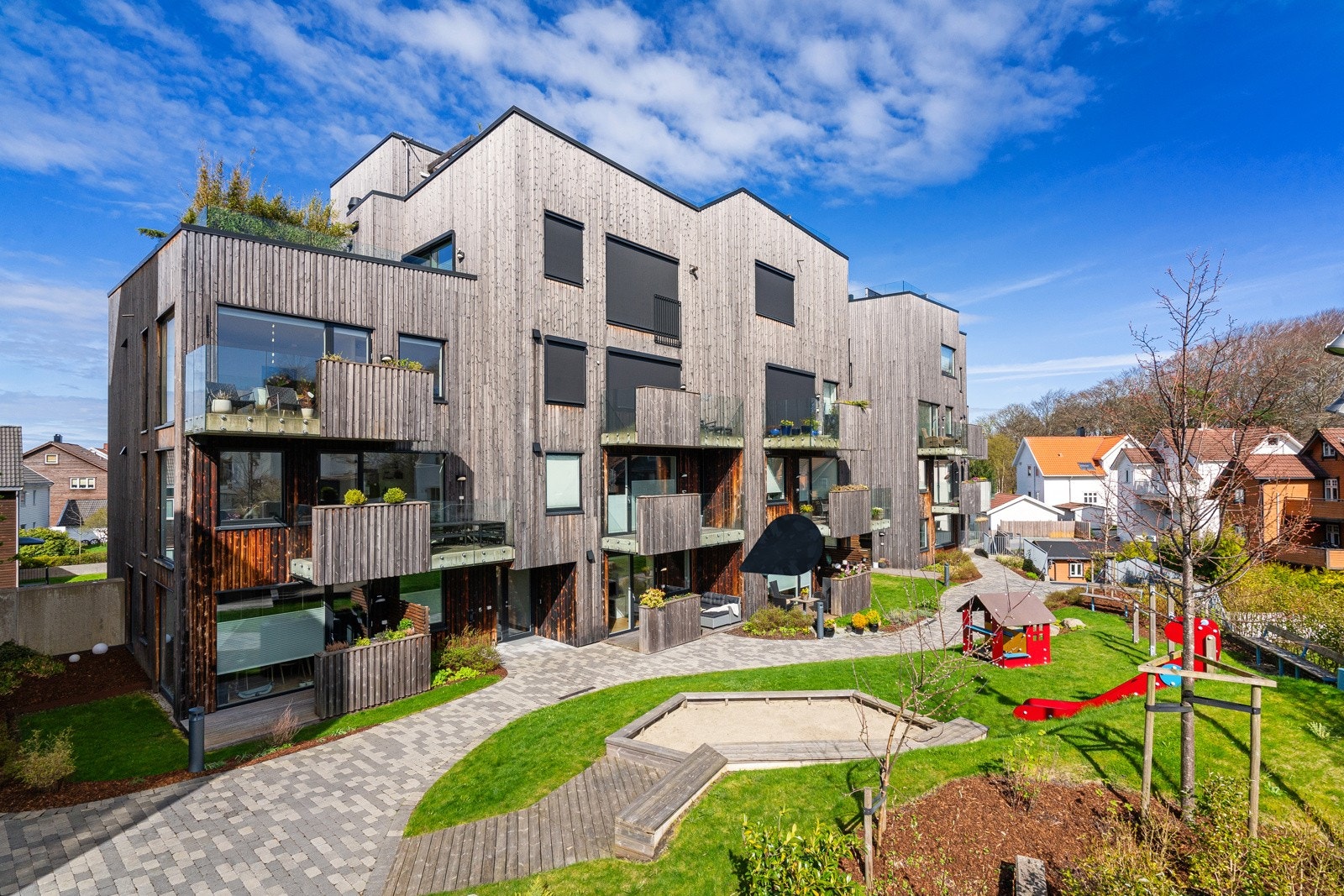 EIE Eiendomsmegling v/ Jr. Partner Håkon Hovland presenterer Tanangergata 10! Galleribilde