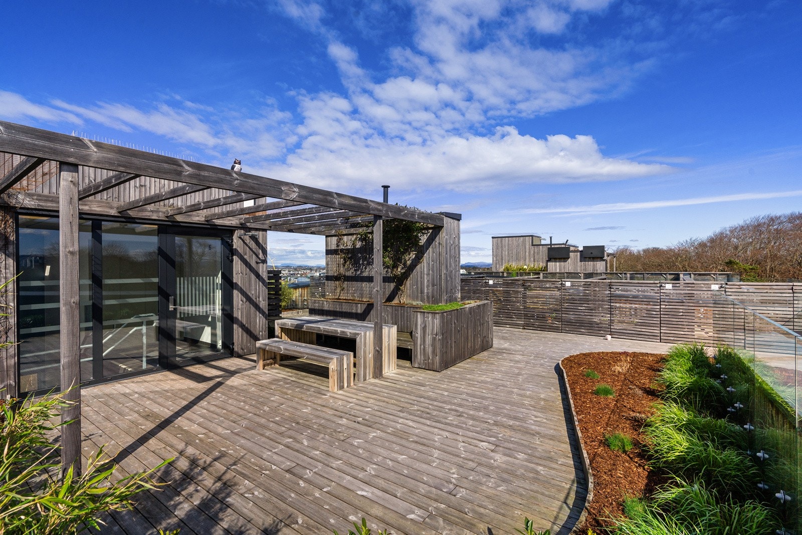 Felles tak-terrasse for sameiets beboere. Galleribilde
