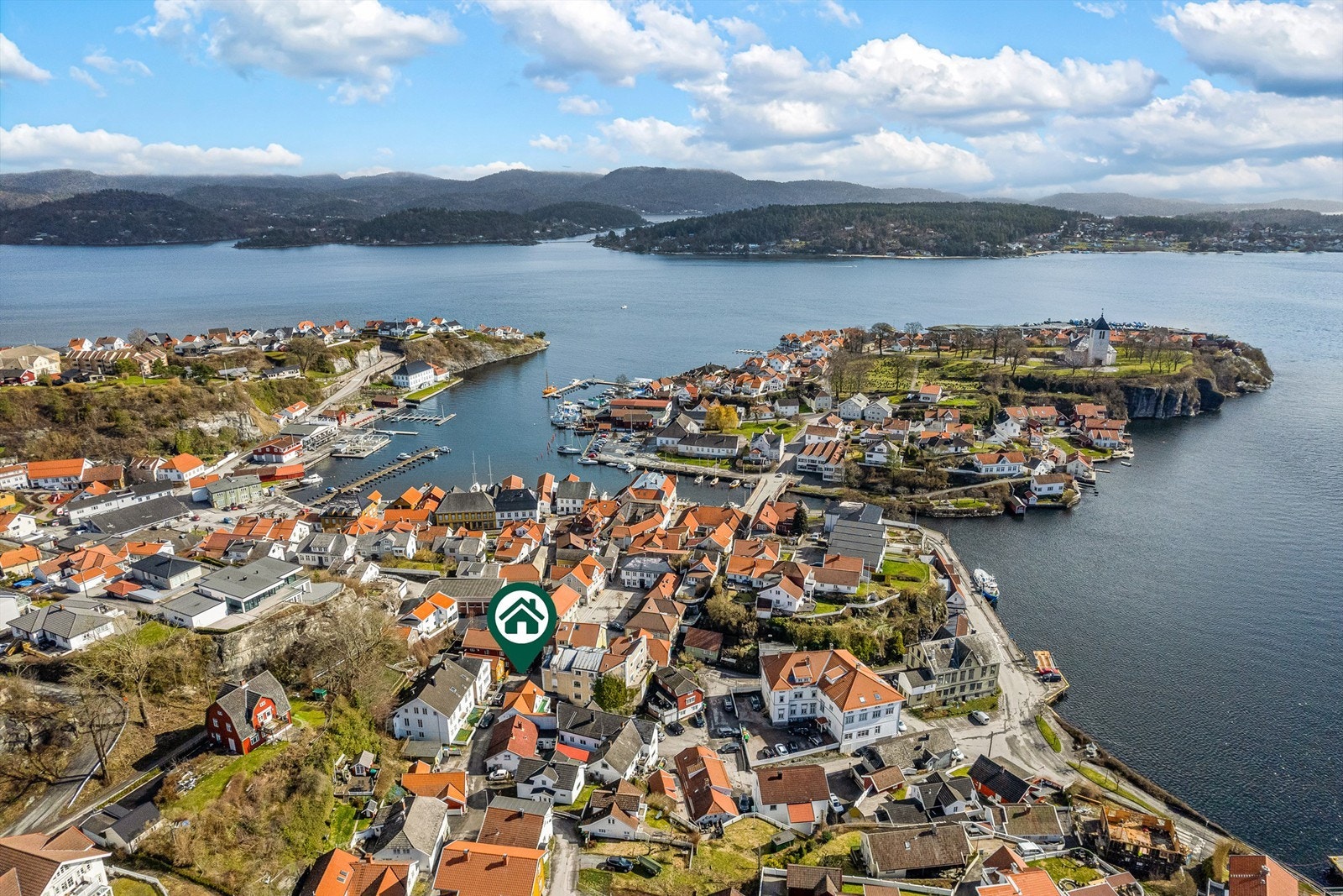 Skjærgården i området er variert og vakker. Galleribilde