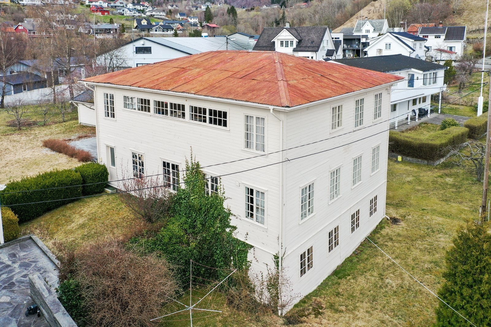 Lagerbygget er truleg oppført på 1920-talet. Galleribilde