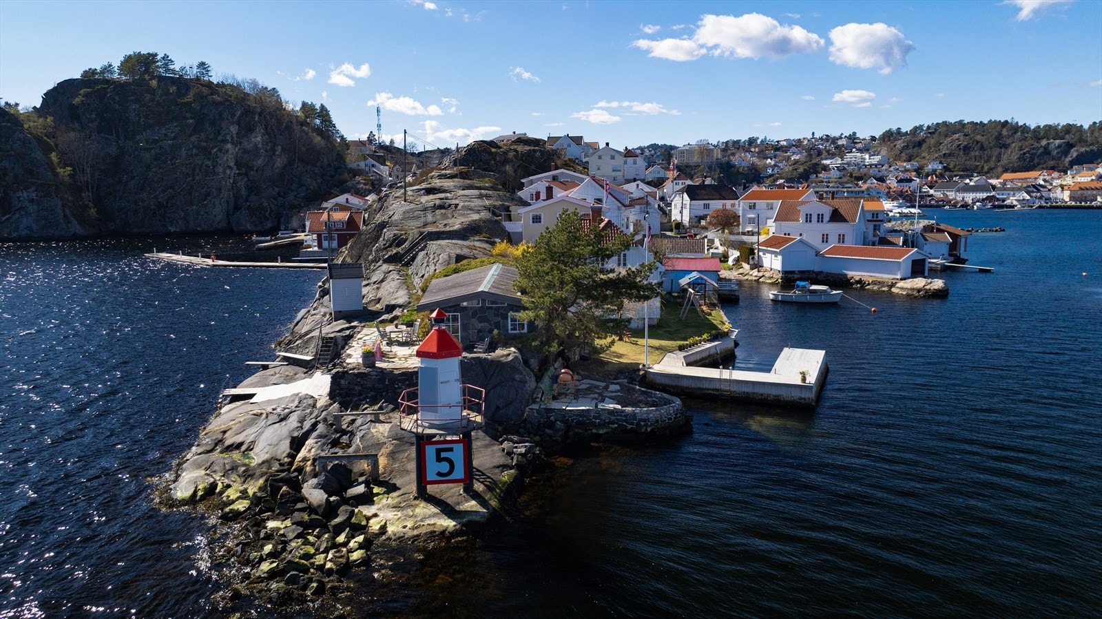 Svært solrikt med sen kveldssol. Galleribilde