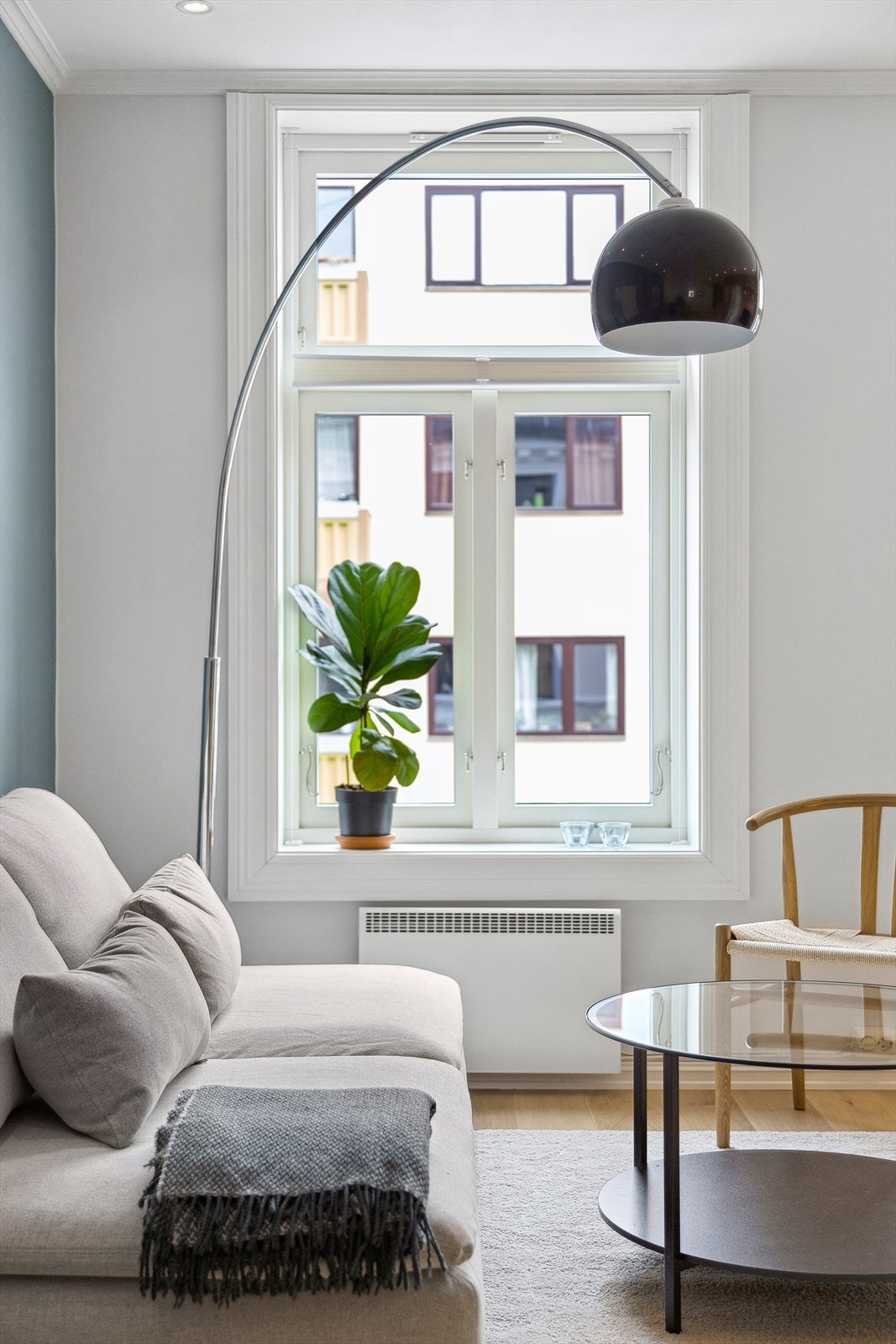 Her har du store vindusflater som sørger for gode lysforhold. Galleribilde