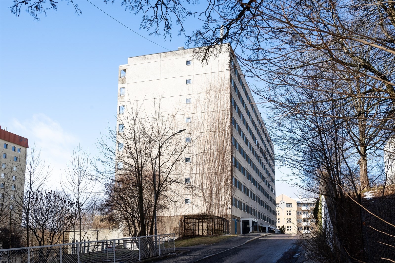 Velkommen til Tverrbakken 5! Et veldrevet borettslag med 73 andeler. Galleribilde