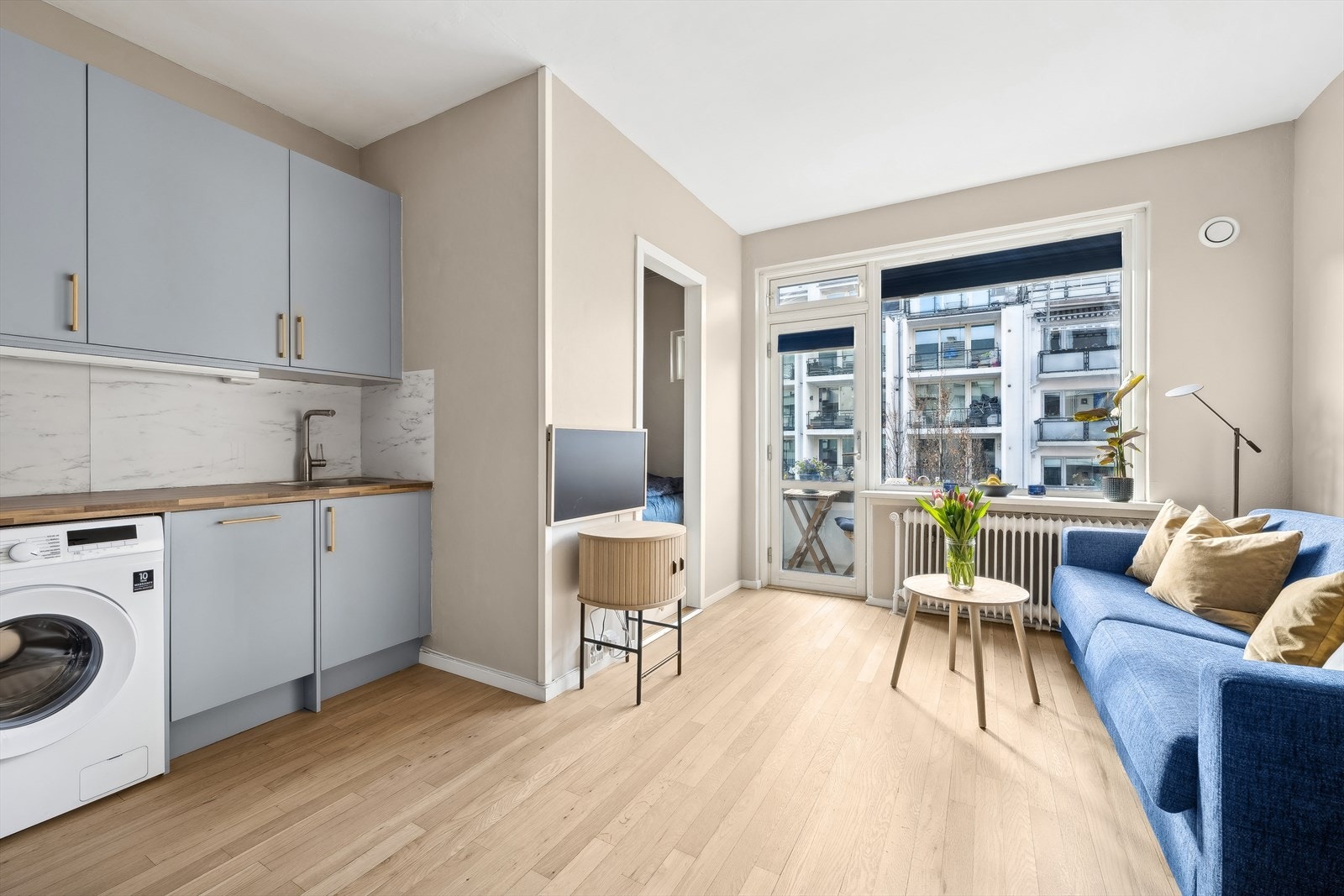 Nytt kjøkken fra 2022, tykt eikegulv som er nylig slipt. Galleribilde