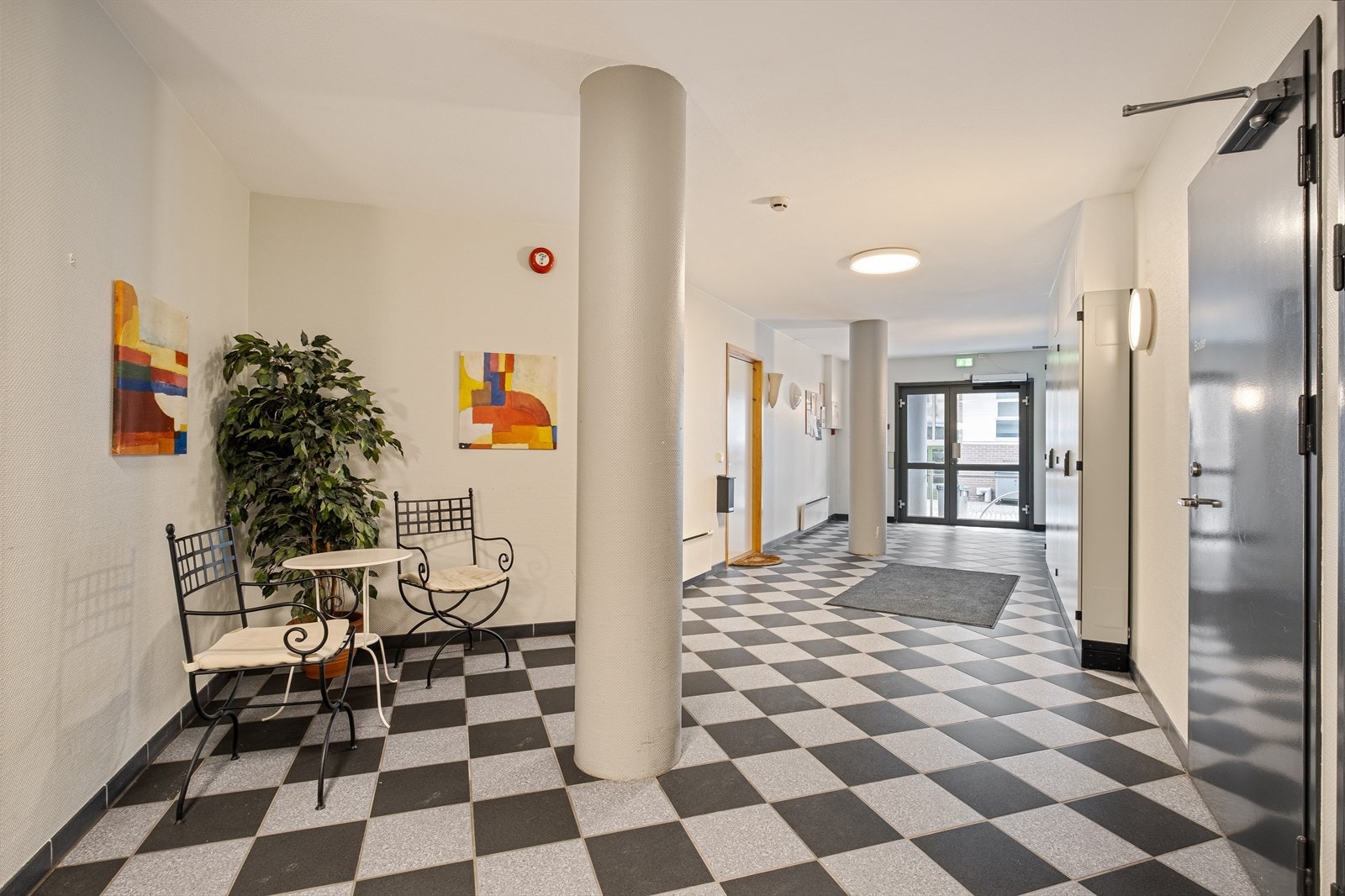 Hovedinngang Galleribilde