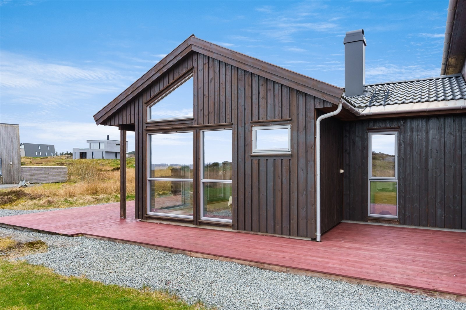 Front av hytte Galleribilde