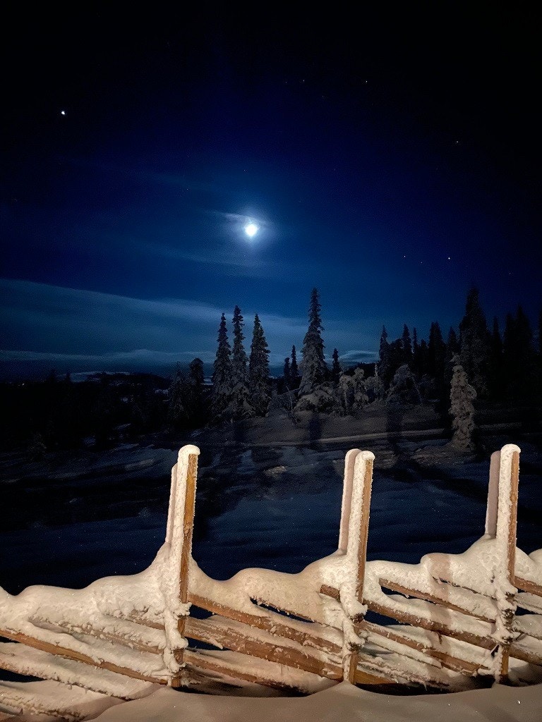 Vegglifjell har lite luftforurensning, og himmelen er helt stjerneklar. Galleribilde
