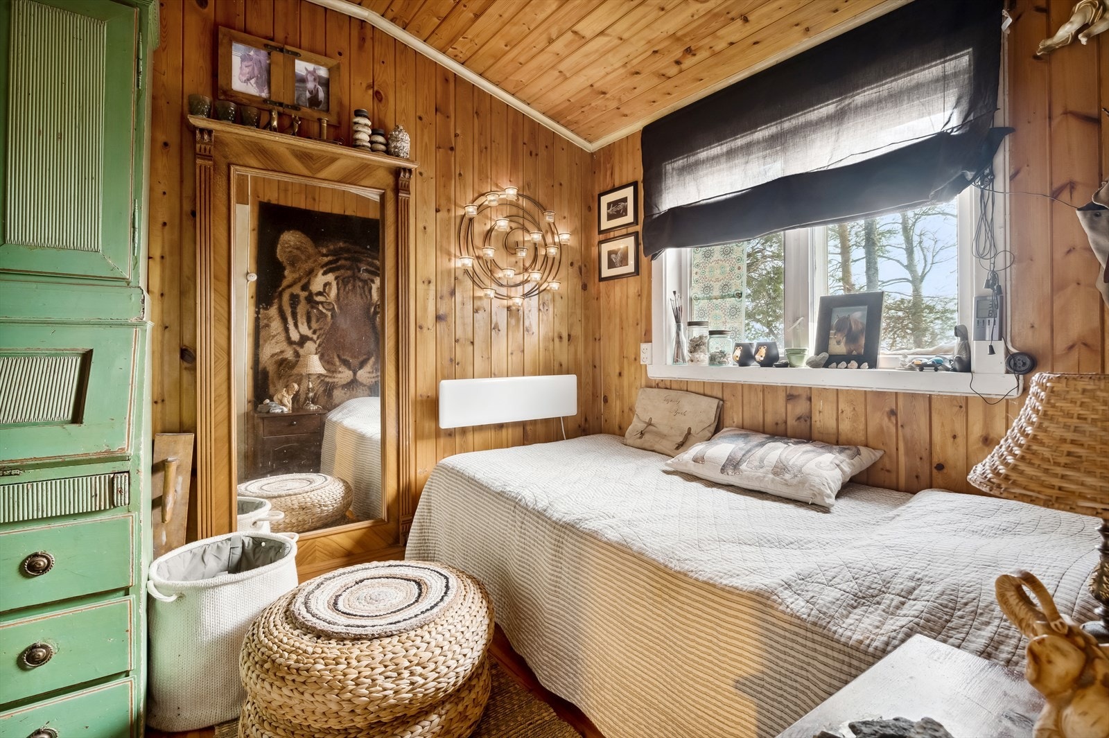 Annekset har rom innredet med sengeplasser. Galleribilde