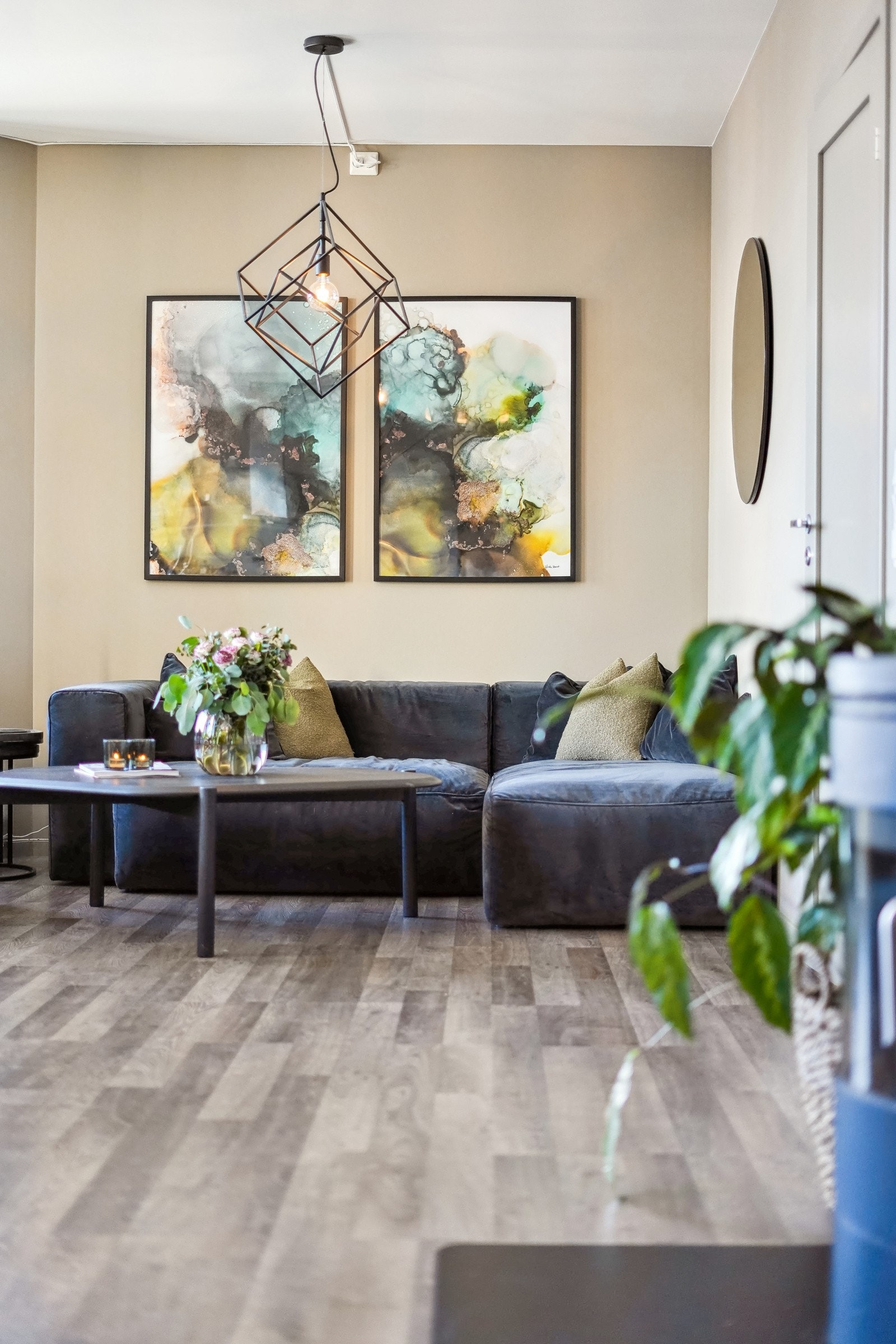 Leiligheten har god takhøyde i alle rom. Galleribilde