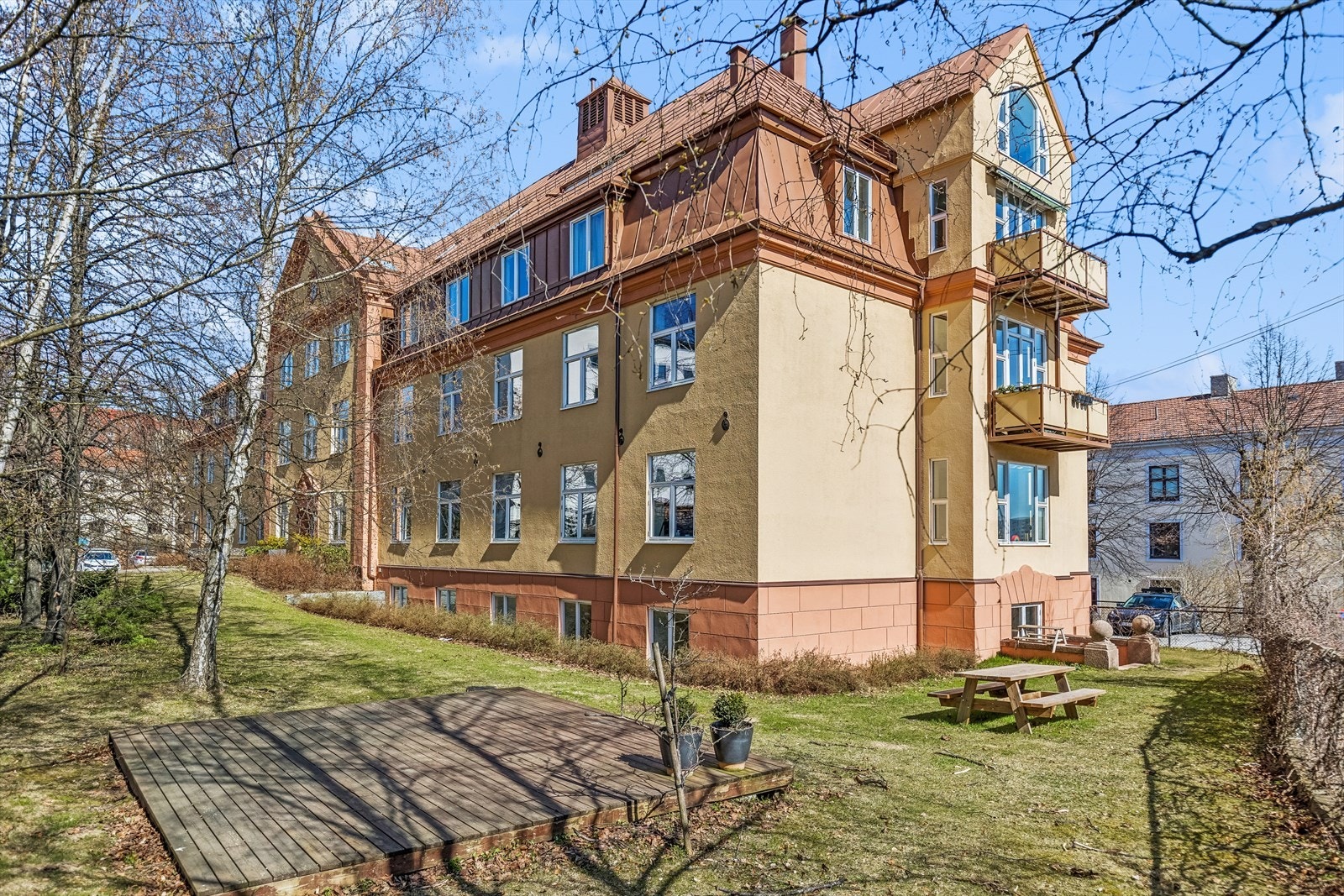 Et særdeles veldrevet borettslag beliggende stille og tilbaketrukket på St.Hanshaugen. Galleribilde