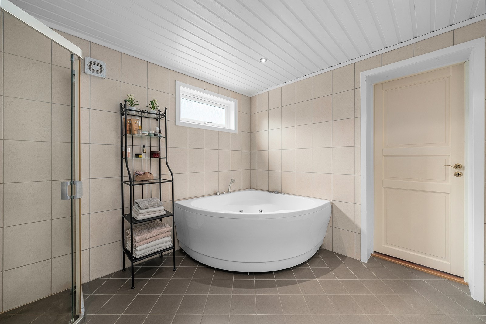 Bad i underetasjen Galleribilde