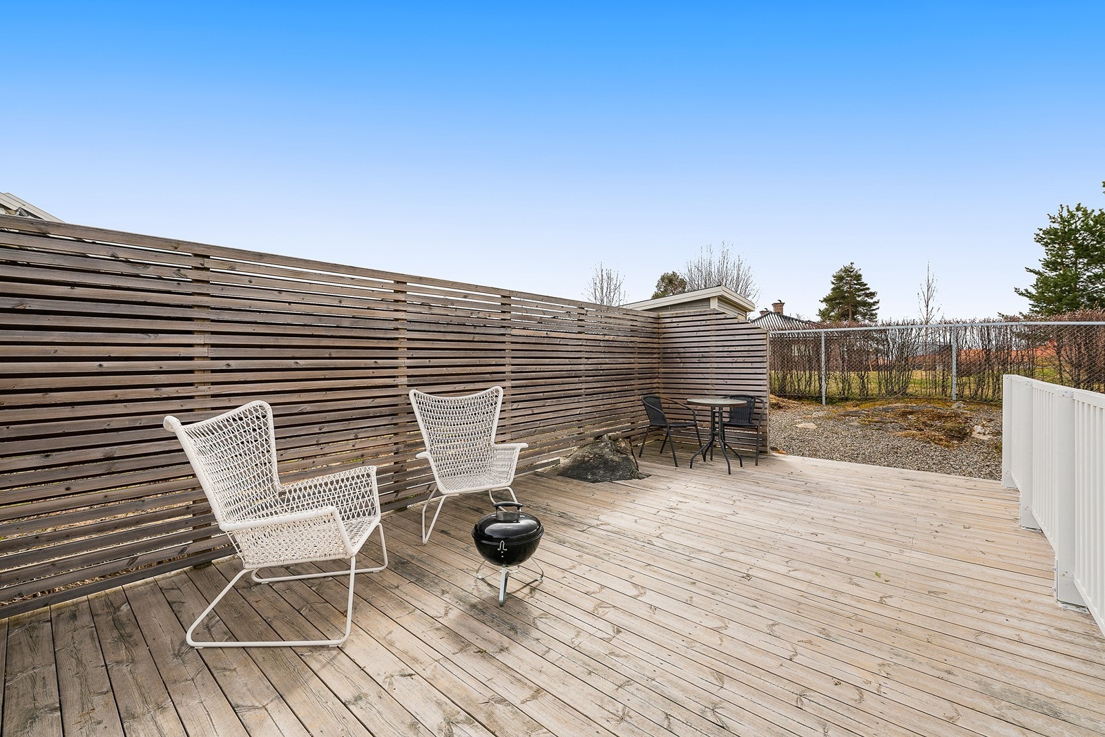 Terrasse på baksiden av huset Galleribilde