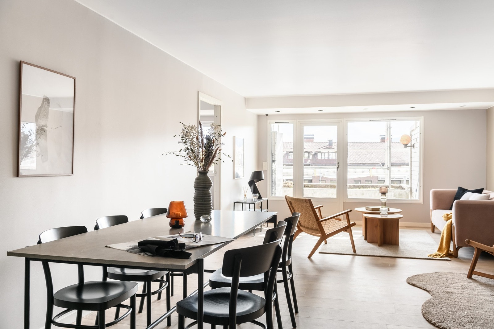 Særdeles gode lysforhold og luftig atmosfære. Galleribilde