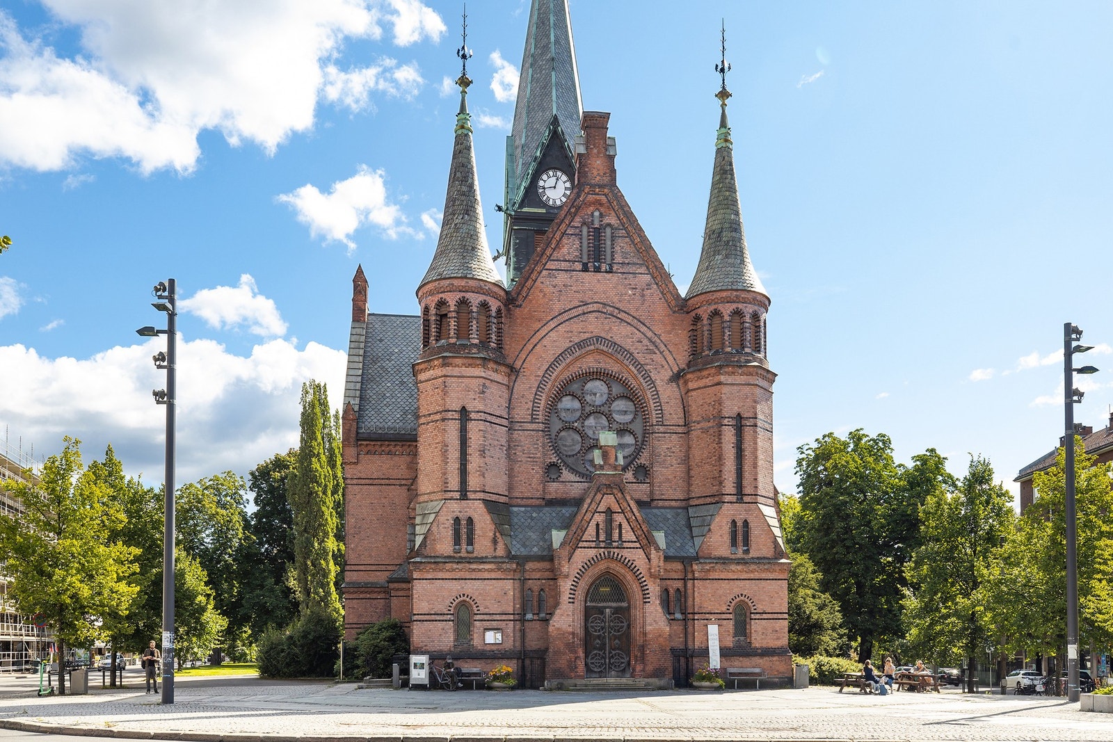Nærområde - Sagene kirke. Galleribilde