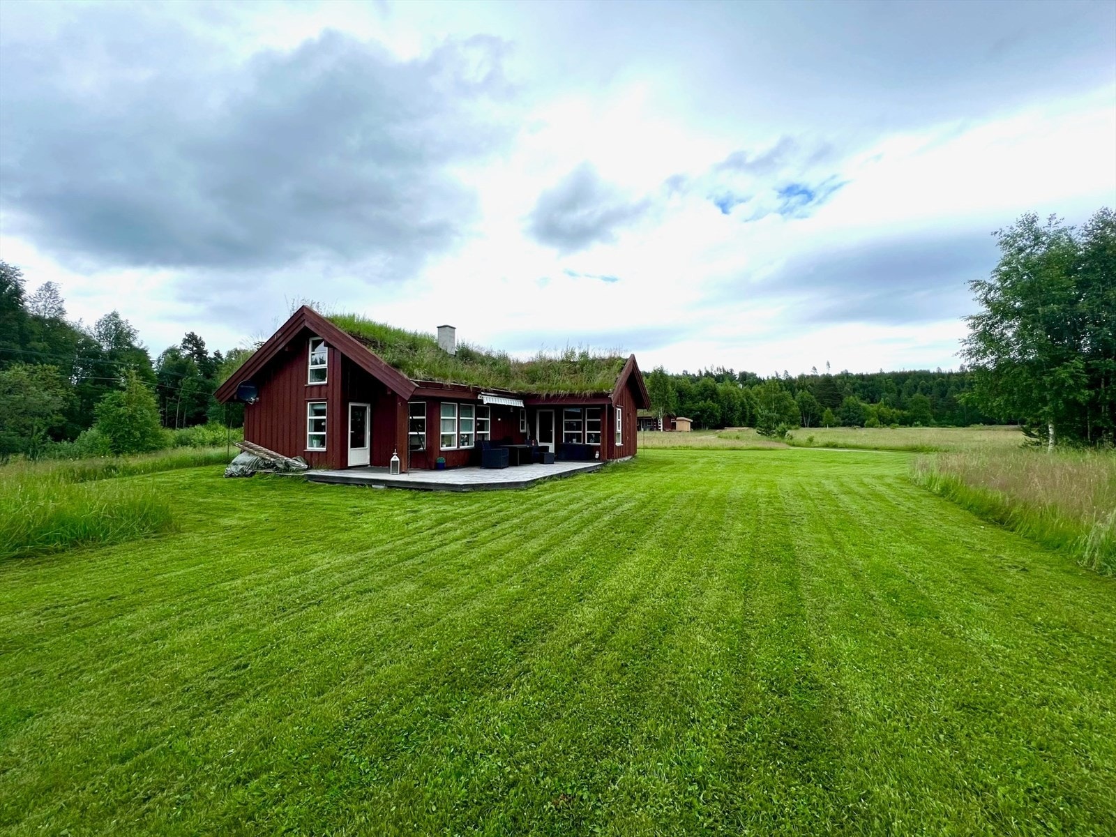 Romslige selveiertomter - å her er det ikke planlagt flere hytter, så her har man god plass Galleribilde