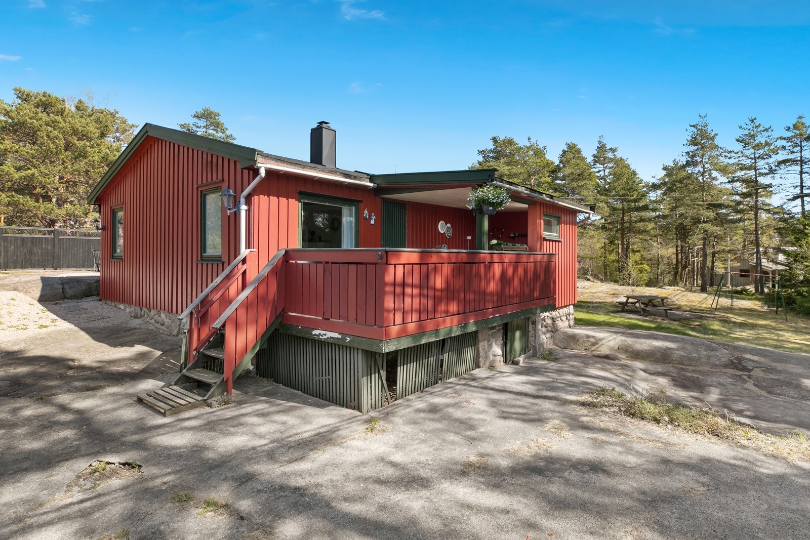 Trivelig hytte usjenert beliggende ved Femdalssund/Kråkerøy Galleribilde