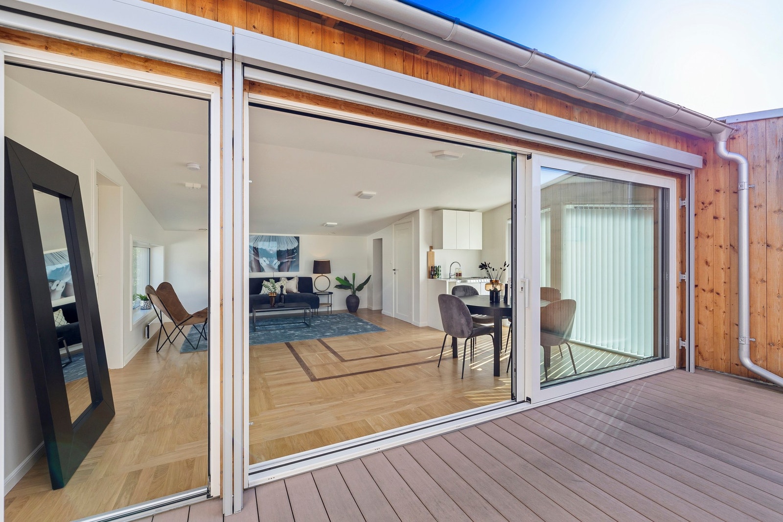 Tilknyttet takterrassen er det en stue. Galleribilde