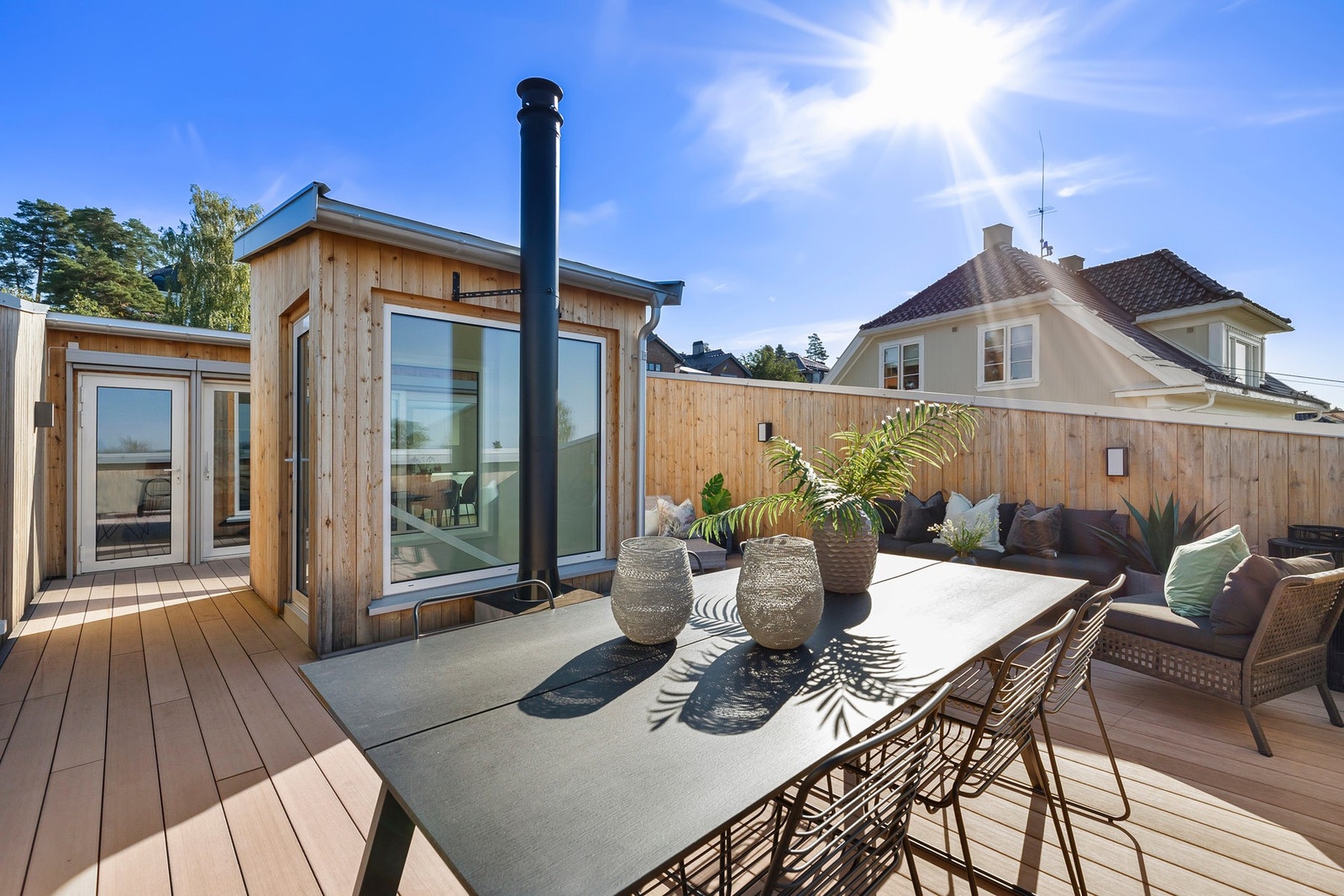 Flott takterrasse med sol hele dagen. Galleribilde