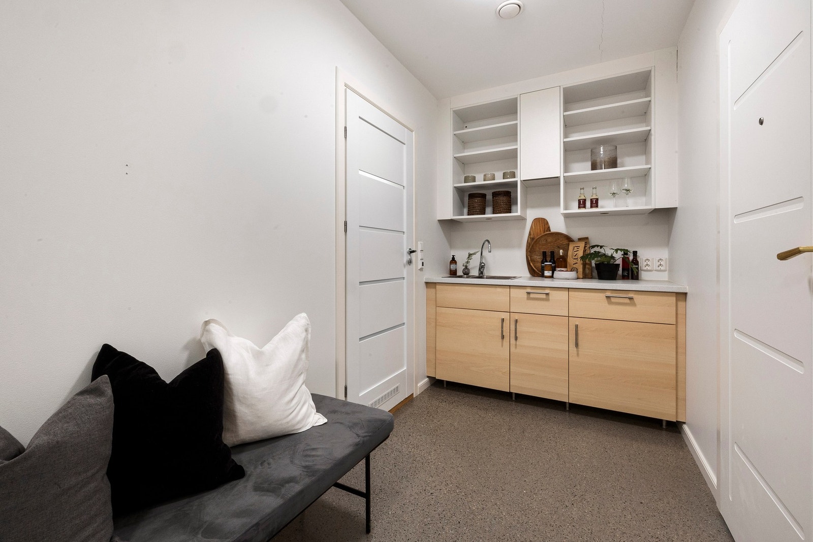 I 2. etasje finner man hyblene sitt felles kjøkken. Galleribilde