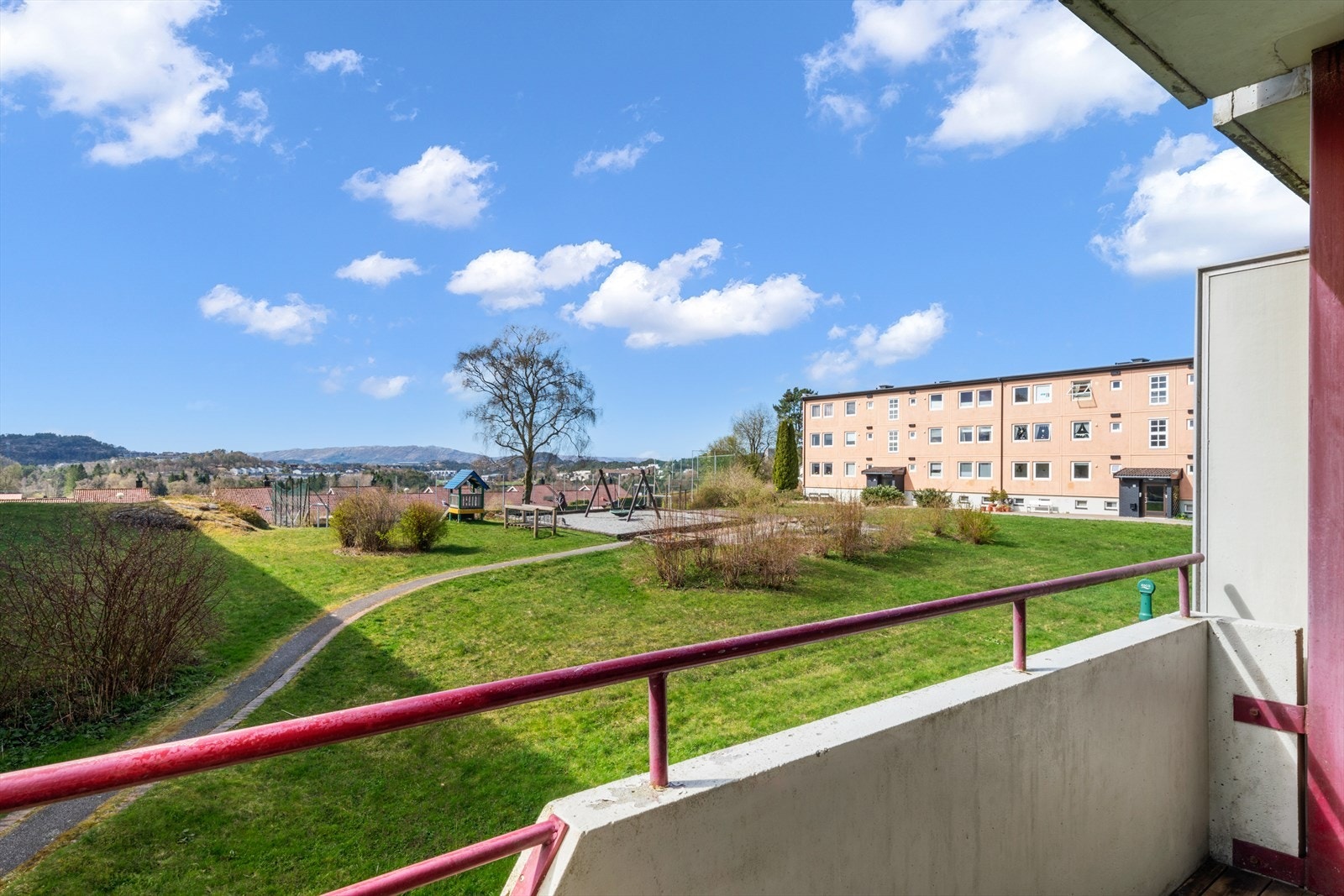 - Med flott beliggenhet i et rolig nabolag i Fyllingsdalen - Galleribilde