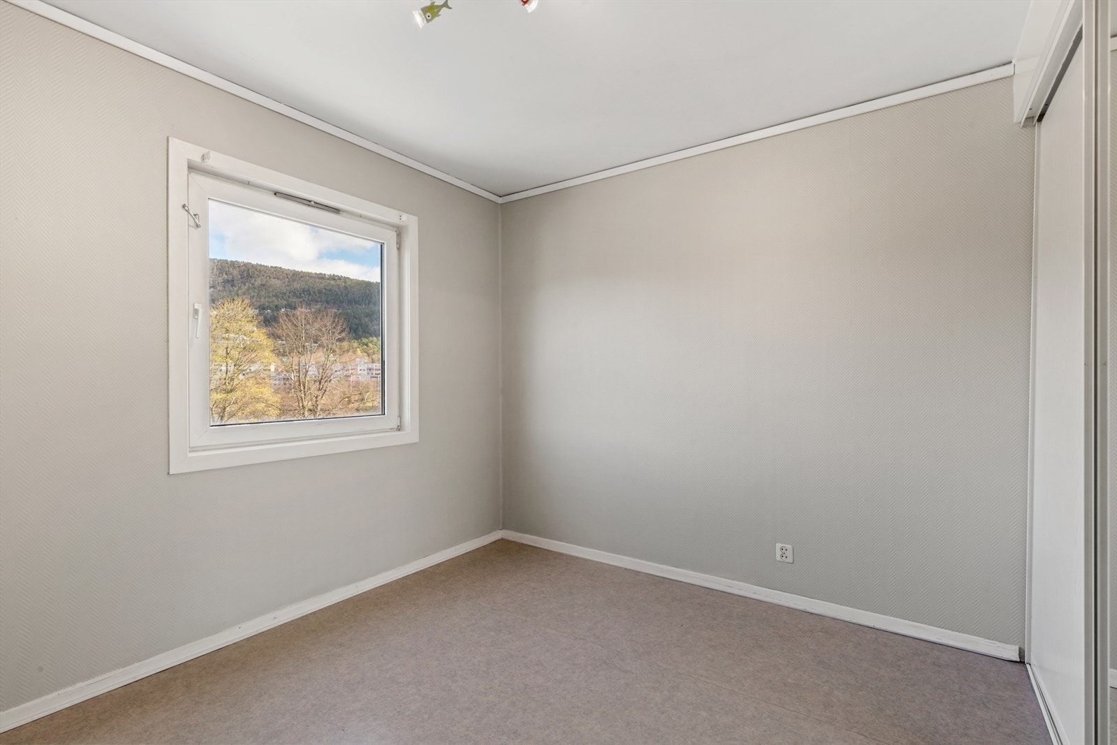 - Soverom måler 10,2 m² - Galleribilde