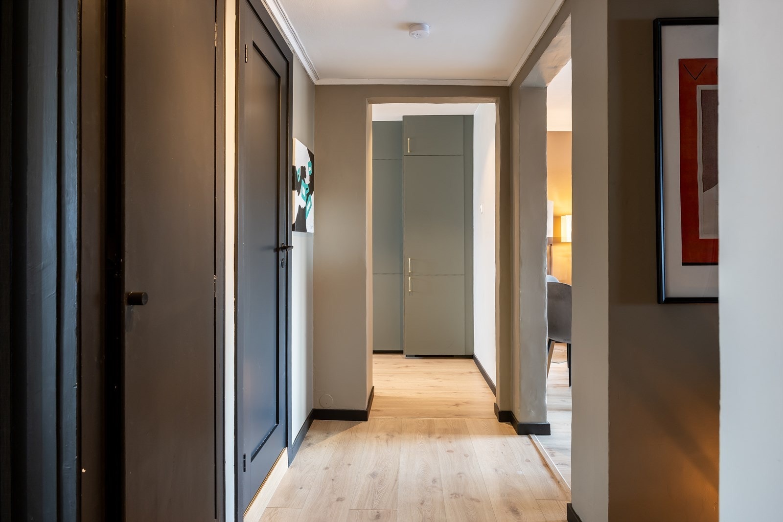 Entréen rommer 6,5 m². Galleribilde